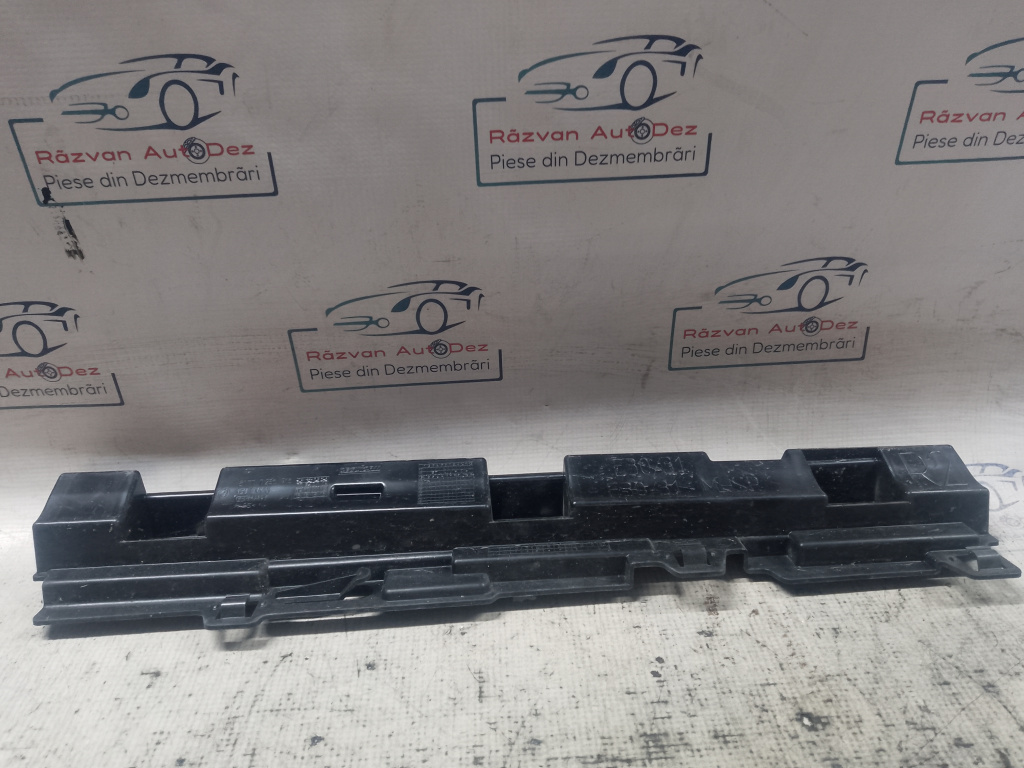 Suport prag dreapta BMW F30 2013, 7256916