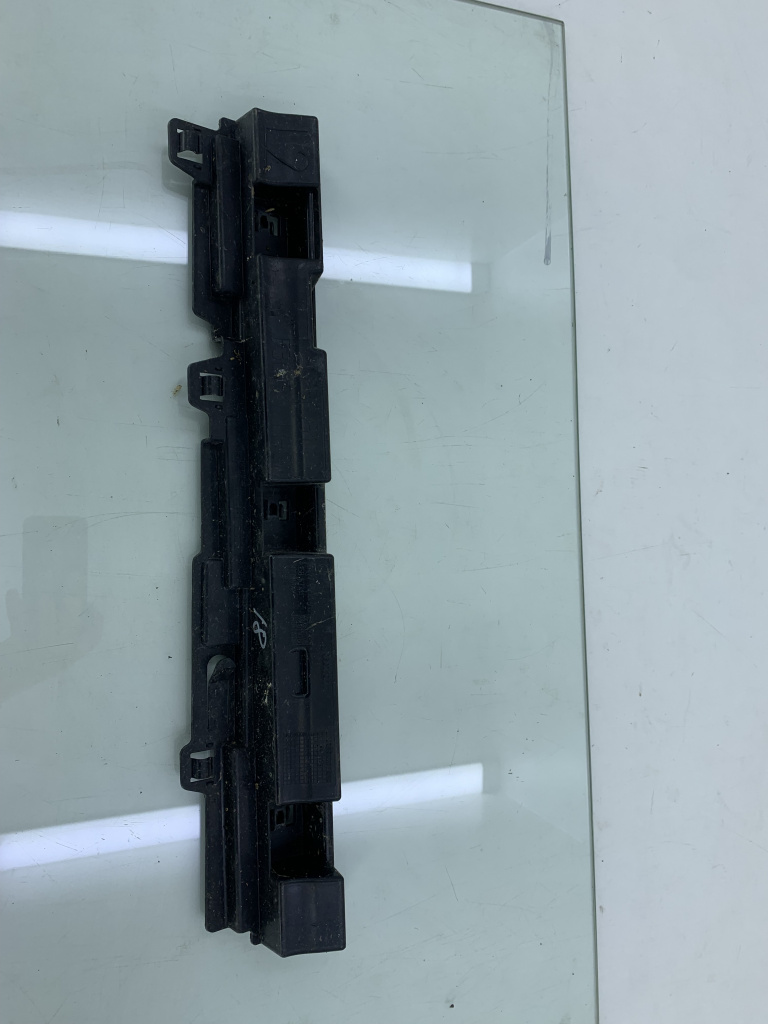 Suport prag stanga BMW SERIA 3 F30 N47D20C 2011-2016 7256915 DezP: 22808