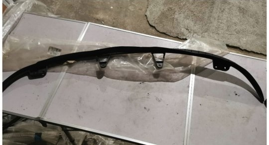 Suport spoiler original nou VW GOLF 5 2004 2009 cod 1k0805915e
