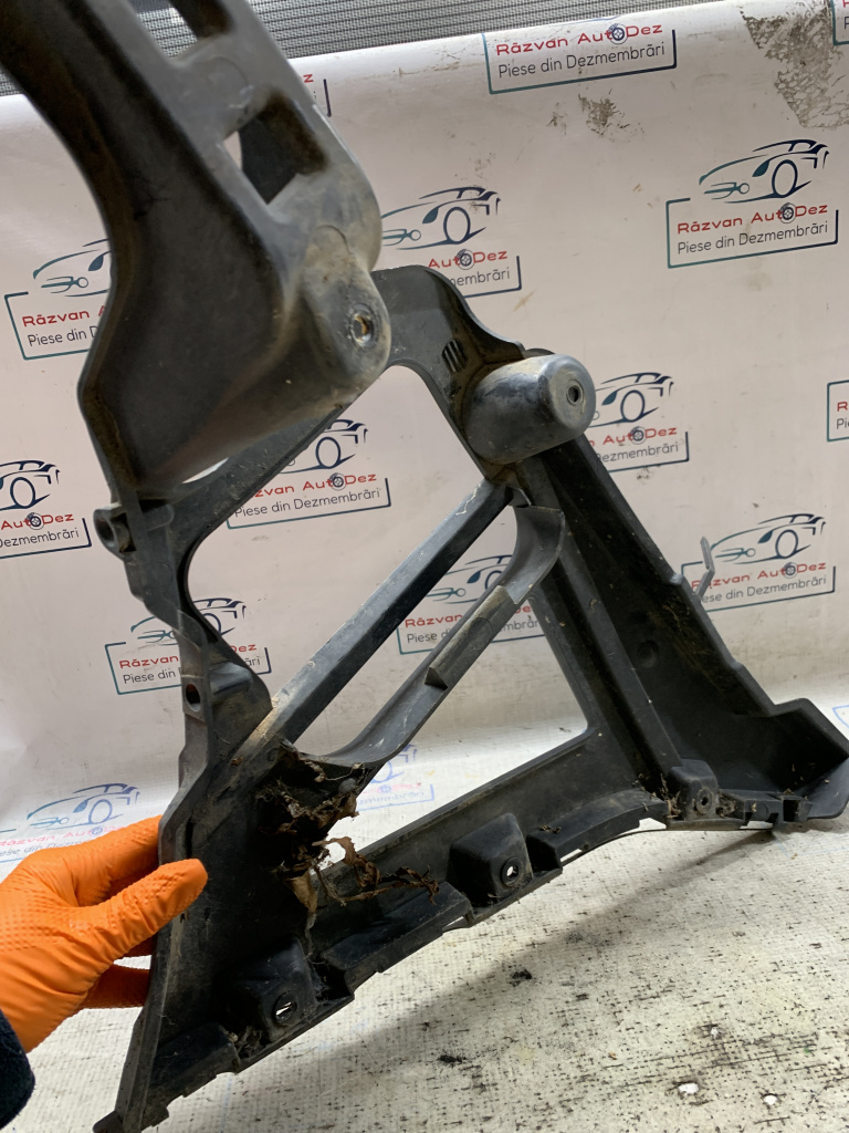 Suport stânga bara spate Renault Laguna