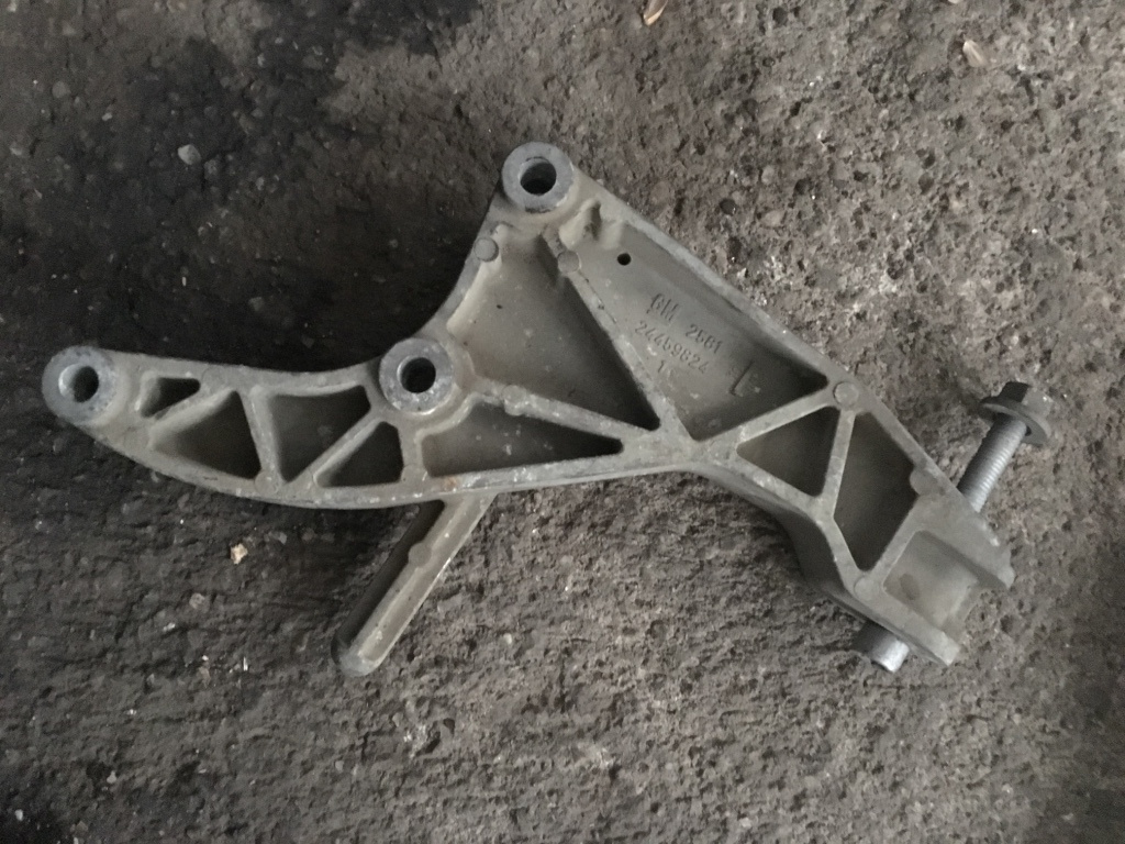 Suport tampon antibalans Opel Astra H [2004 - 2007] wagon 1.3 CDTI MT (90 hp) (L35)