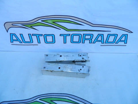 Suport ,tampon armatura bara spate Audi Q5 8R0 cod 8R0807332E,8R0807331B