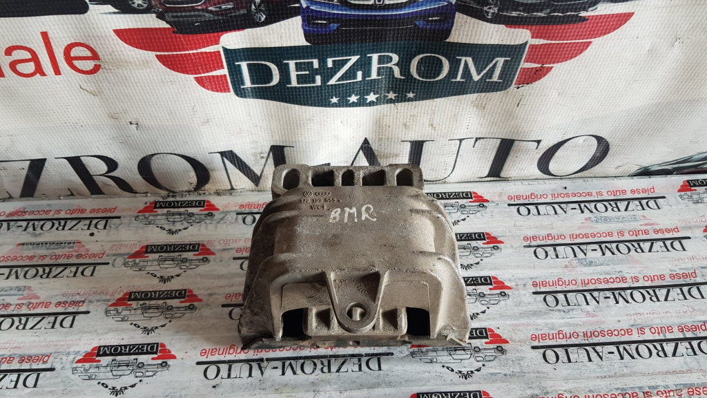 Suport / Tampon cutie viteze stanga Audi A3 8L 1.8 T 150 cai motor AQA cod piesa : 1J0199555AQ
