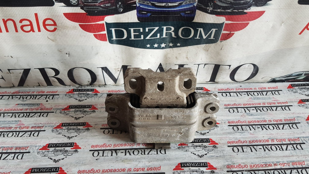 Suport / Tampon cutie viteze stanga Skoda Yeti (5L) 1.6 TDi 105 cai motor CAYC cod piesa : 1K0199555M
