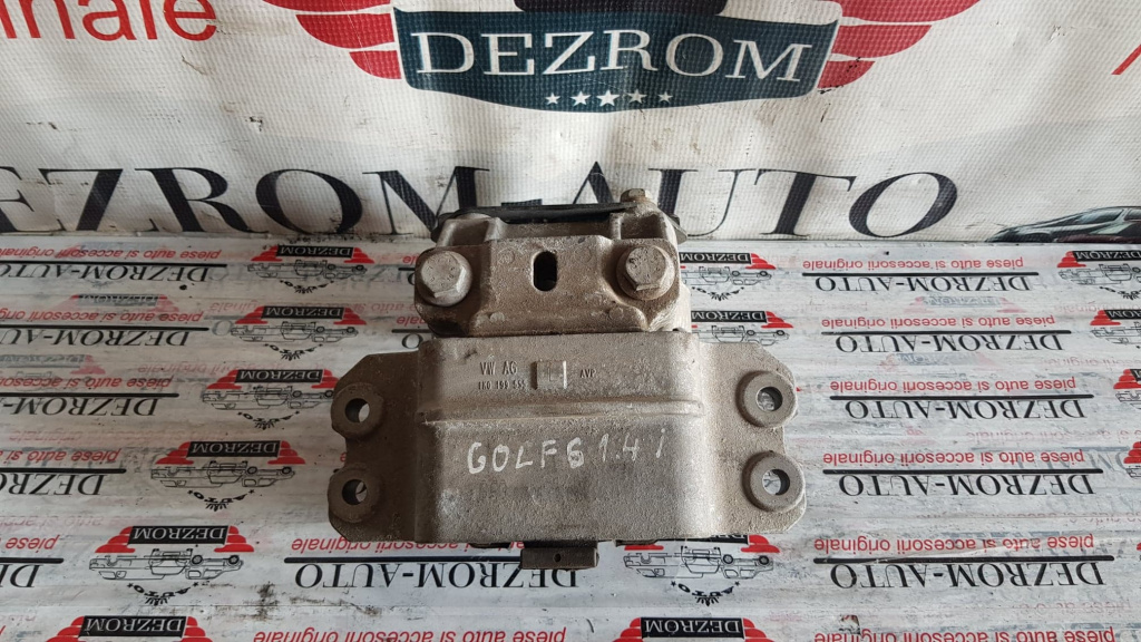 Suport / Tampon cutie viteze stanga VW Golf VI 1.6 FSi 115 cai motor BLF cod piesa : 1K0199111D