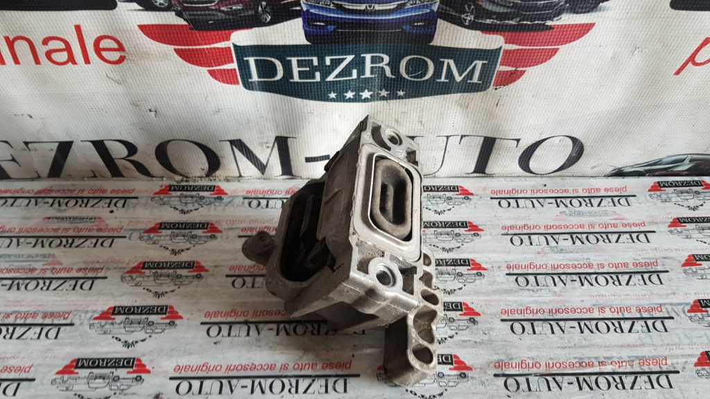 Suport / Tampon motor dreapta Seat Leon II 2.0 TDi 170 cai motor BMN cod piesa : 1K0199262AT