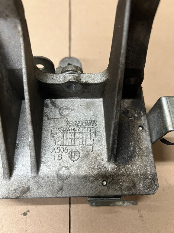 Suport tampon motor Fiat 500 (312) 1.2 8V 51kW 69CP 2008 - Cod 55203464