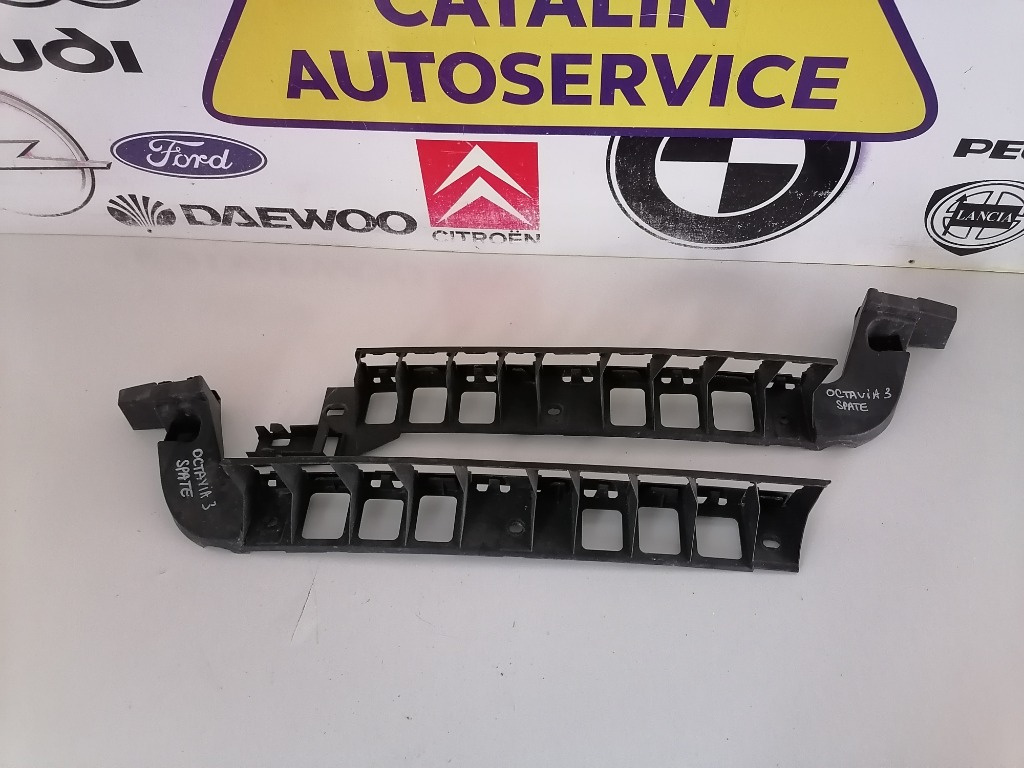 Suporti bara spate Skoda Octavia 3 cod 5E5807863 /
