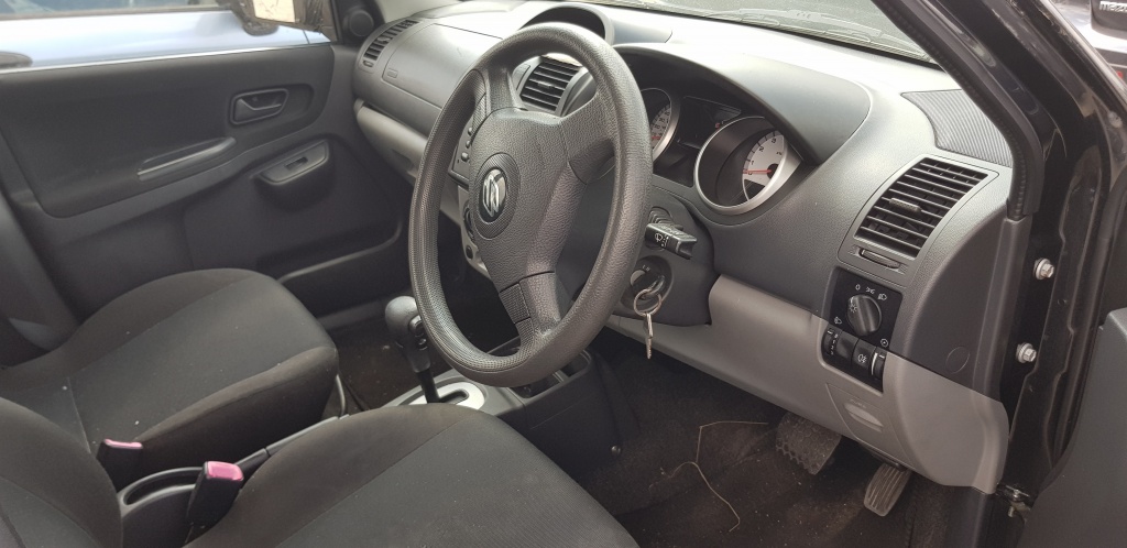 Suzuki Ignis din 2007, motor 1.5 benzina