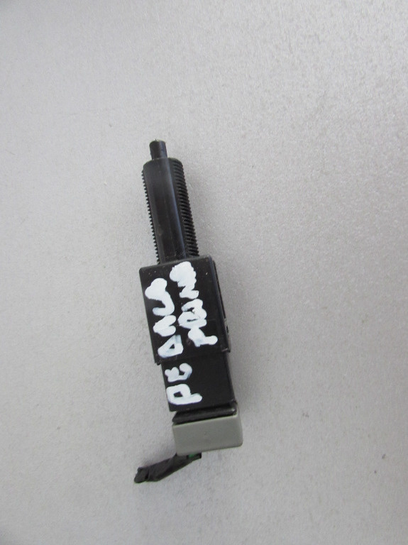 Switch frana comutator Nissan Qashqai 2.0 dci 110k