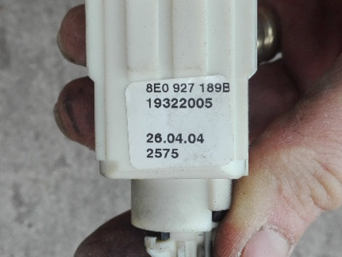 Switch pedala ambreiaj Volkswagen Passat cod : 8E0927189B