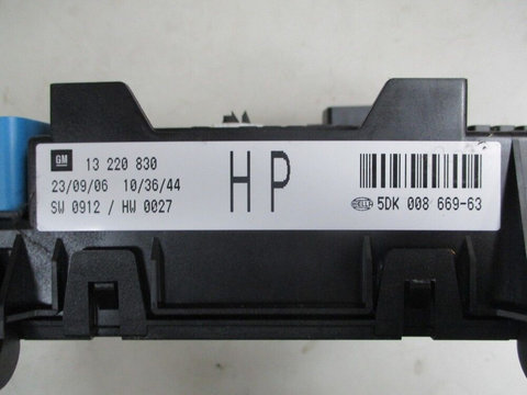 Tablou de sigurante REC (din portbagaj) OPEL Astra H 13220830, Ident HP
