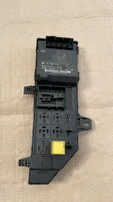 Tablou panou sigurante Opel Vectra C 1.9 diesel Z19DTH 13199490 13181984 13199490
