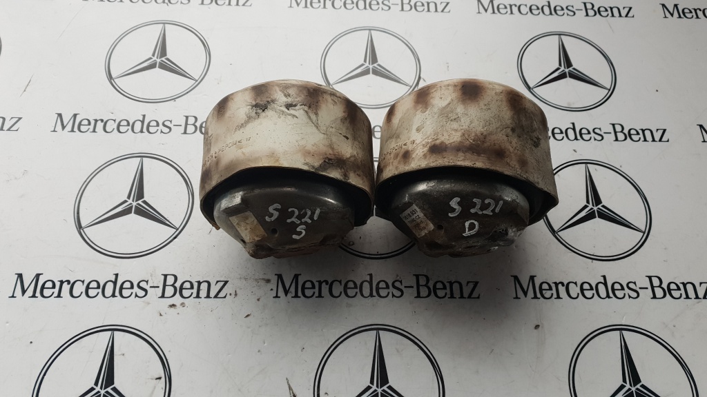 Tampoane motor Mercedes S320 W221