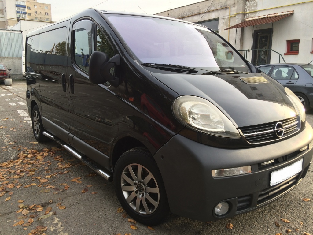 Tampoane motor Opel Vivaro 1.9 2003 Diesel