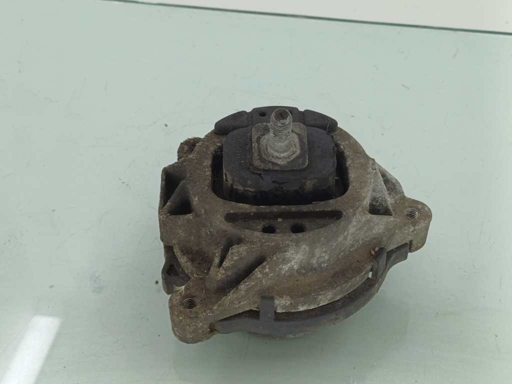 Tampon motor stanga BMW SERIA 3 F30 2.0 D N47D20C 2012-2018 6787657 DezP: 16383