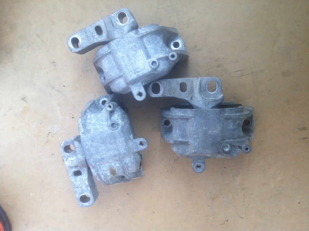 Tampon motor VW Audi Skoda Seat 2.0 tdi 1K0199262AM 1K0 199 262 AM