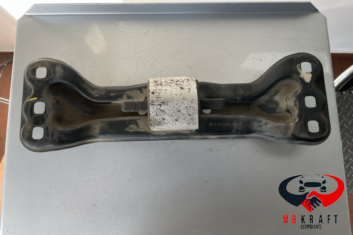 Tampon Suport cutie viteze A2112421001 A 211 242 10 01 Mercedes-Benz E-Class W211 [2002 - 2006] Sedan