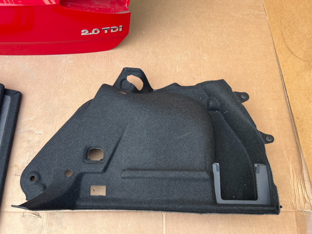 Tapiterie portbagaj dreapta spate VW Golf 7.5 din 2019 5G6867428F 5G6 867 428 F
