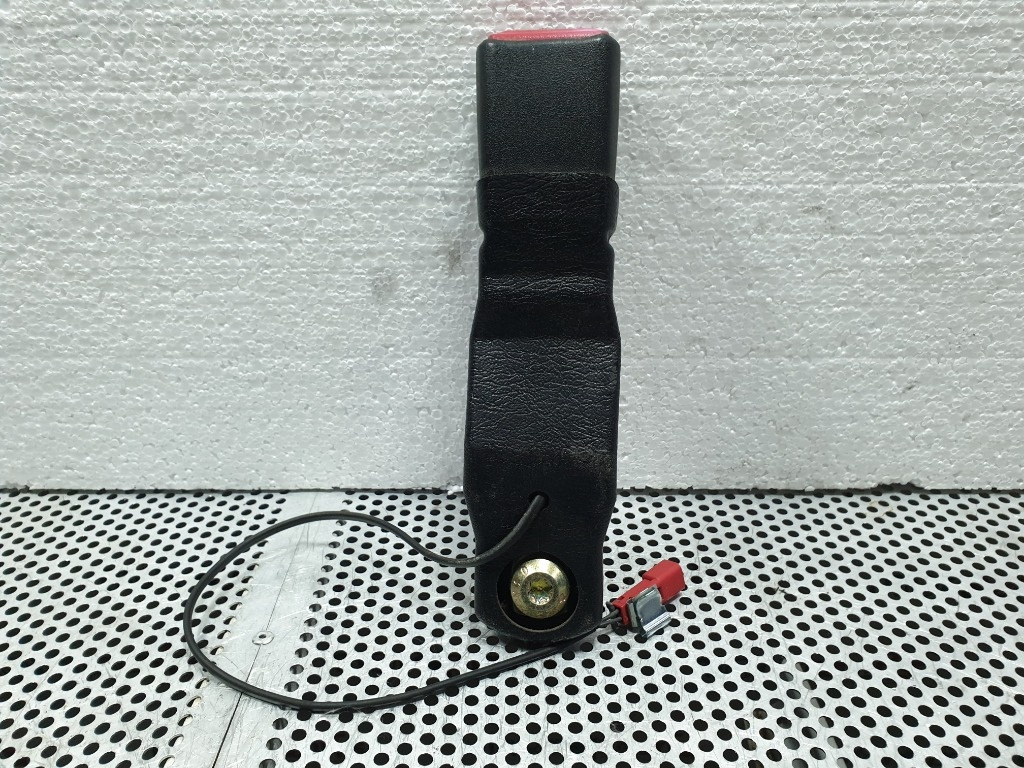 Teaca centura scaun dreapta fata MERCEDES-BENZ M-C