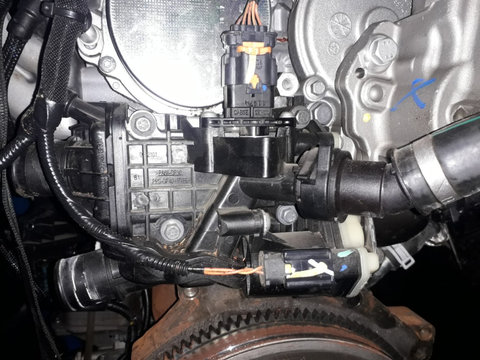 Termostat / carcasa termostat Ford Citroen Peugeot 2.0 hdi 9804160380 / 98 041 603 80