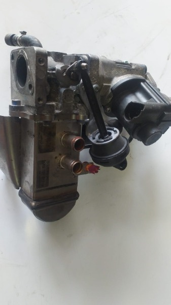 Termostat egr Audi A5 (8t3) an 2009 CCWB cod piesa 059121113K