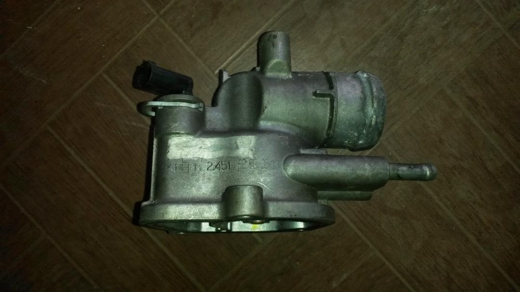 Termostat lichid racire MERCEDES C CLASS W203 2003