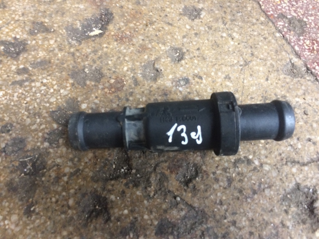 Termostat mic Ford Mondeo 3 [2000 - 2003] Liftback 2.0 TDDi MT (116 hp) (B5Y) D6BA