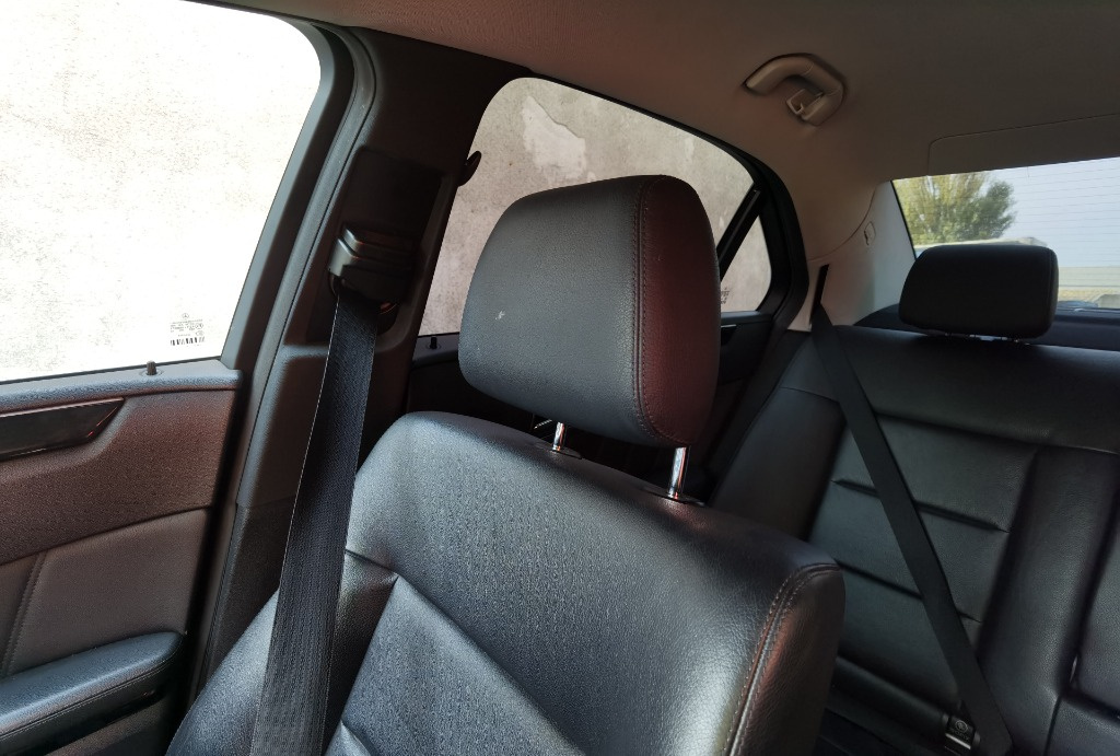 Tetiera dreapta fata Mercedes E-Class W212 2010-2015