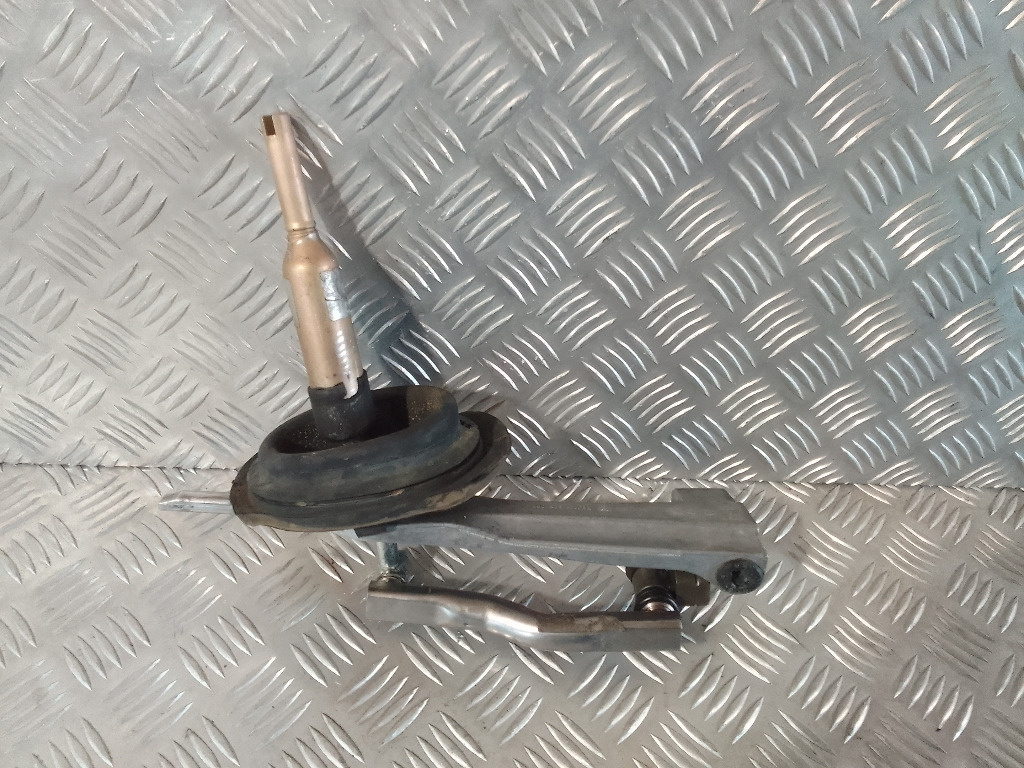 Timonerie BMW Seria 3 E90 E91 320d 163 CP 2005 2006 2007 25117529067