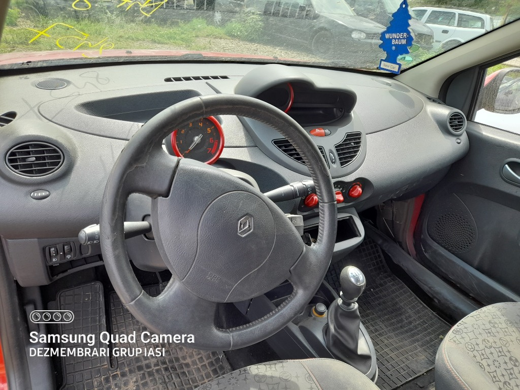 Timonerie Renault Twingo 2 2009 coupe 1.