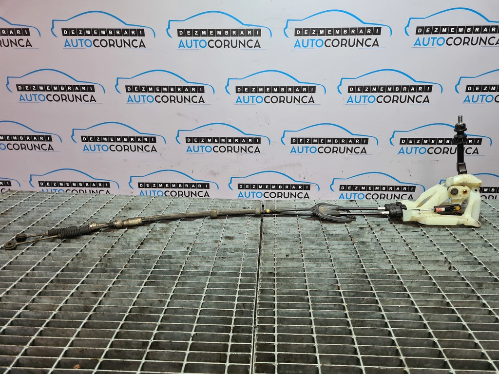 Timonerie Toyota RAV 4 III 2.2 D - 4D 2005 - 2009 Manuala