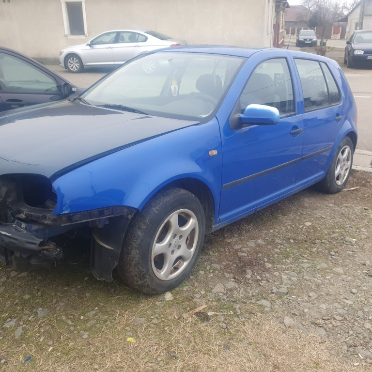 Timonerie Volkswagen Golf 4 2001 hatchback in 4 us