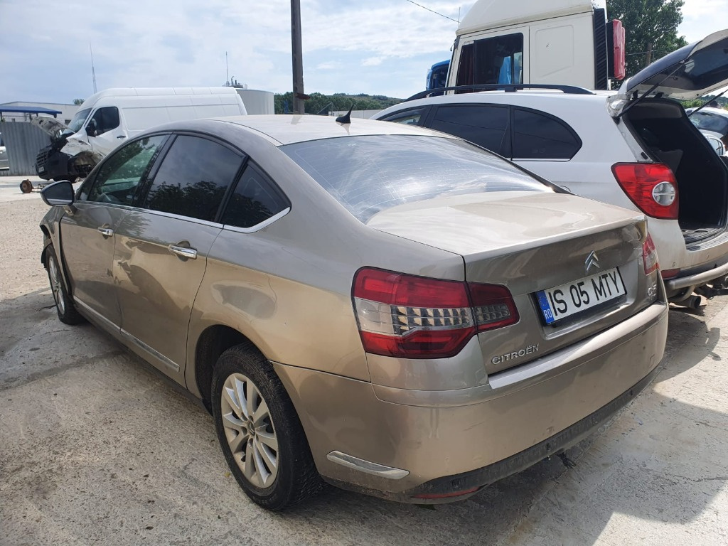 Toba esapament finala Citroen C5 2 2011 berlina 1.