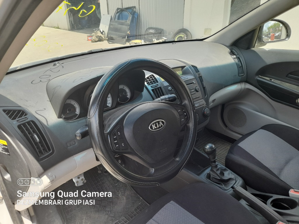 Toba intermediara Kia Ceed Sportswagon 2