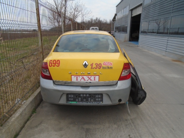Toba intermediara Renault Symbol 2011 berlina 1.4 16v 