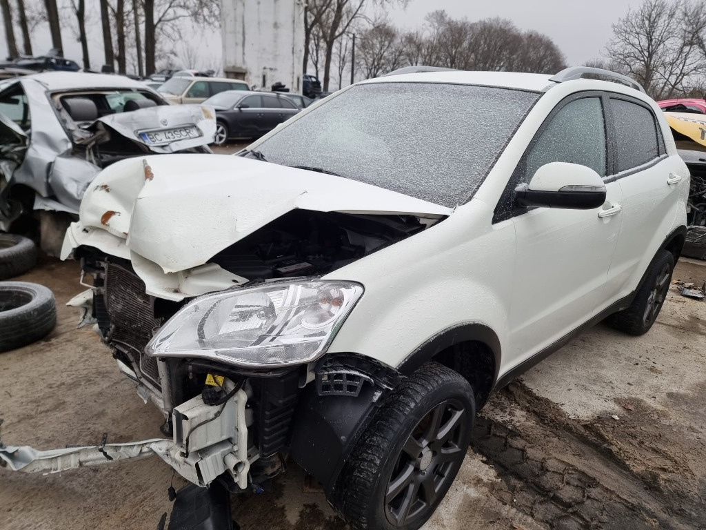 Toba intermediara SsangYong Korando 2012