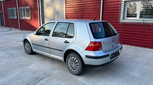 Toba intermediara Volkswagen Golf 4 2001