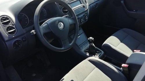 Toba intermediara Volkswagen Golf 5 Plus