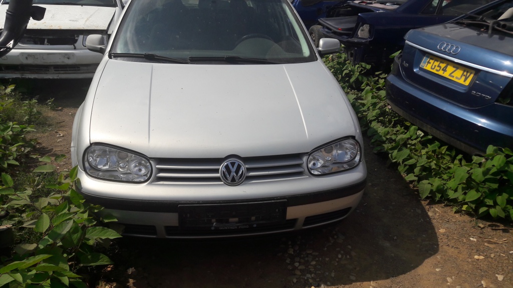 Toba intermediara VW Golf 4 1999 Hatchback 1.4 i 16V
