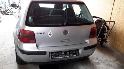 Toba intermediara VW Golf 4 2001 hatchba