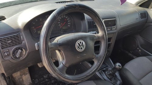 Toba intermediara VW Golf 4 2001 hatchba