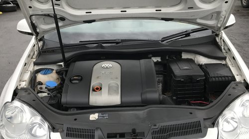 Toba intermediara VW Golf 5 2005 Hatchba