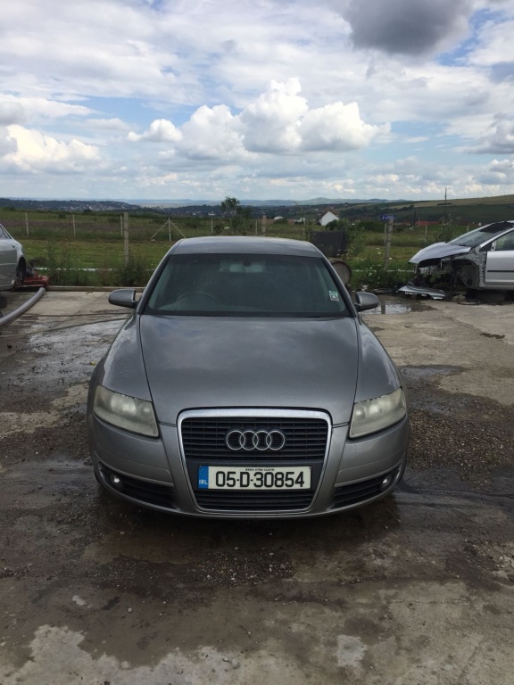 Torpedou Audi A6 4F C6 2005 limuzina 2000