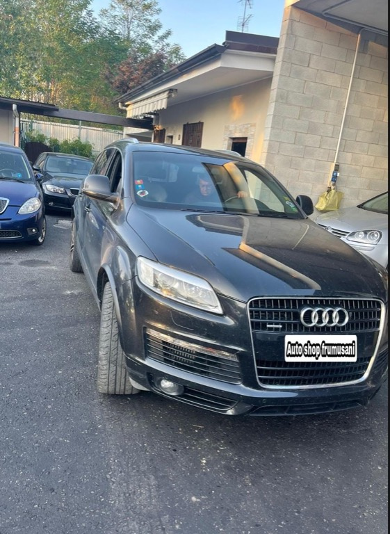 Torpedou Audi Q7 2009 Jeep 3.0TDI