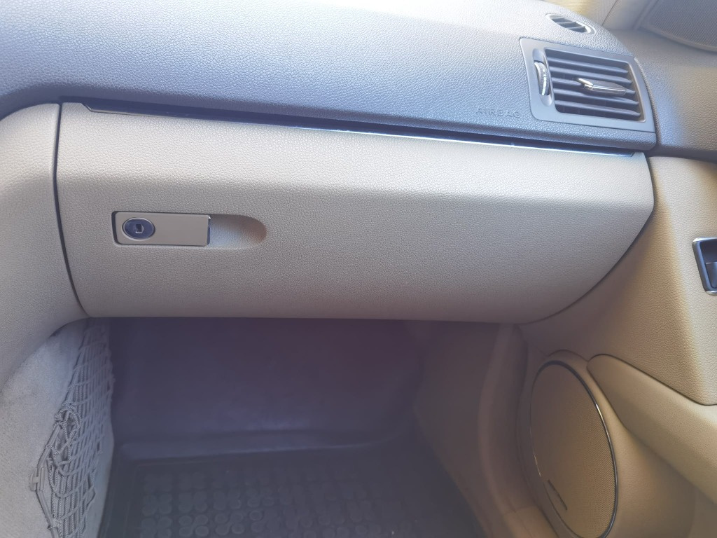 Torpedou bej crem Mercedes C220 cdi W204 an 2008