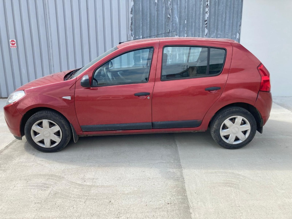 Torpedou Dacia Sandero 2008 hatchback 1.