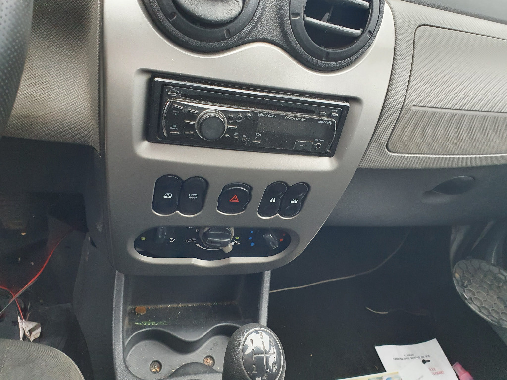 Torpedou Dacia Sandero 2010 Hatchback