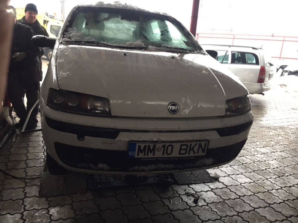 Torpedou Fiat Punto 2001 Hacthback 1.2 i 16V