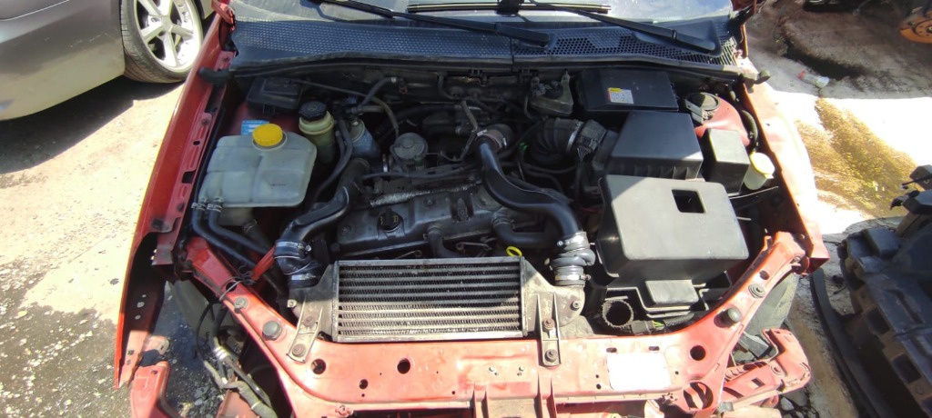 Torpedou Ford Focus 2003 hatchback 1753